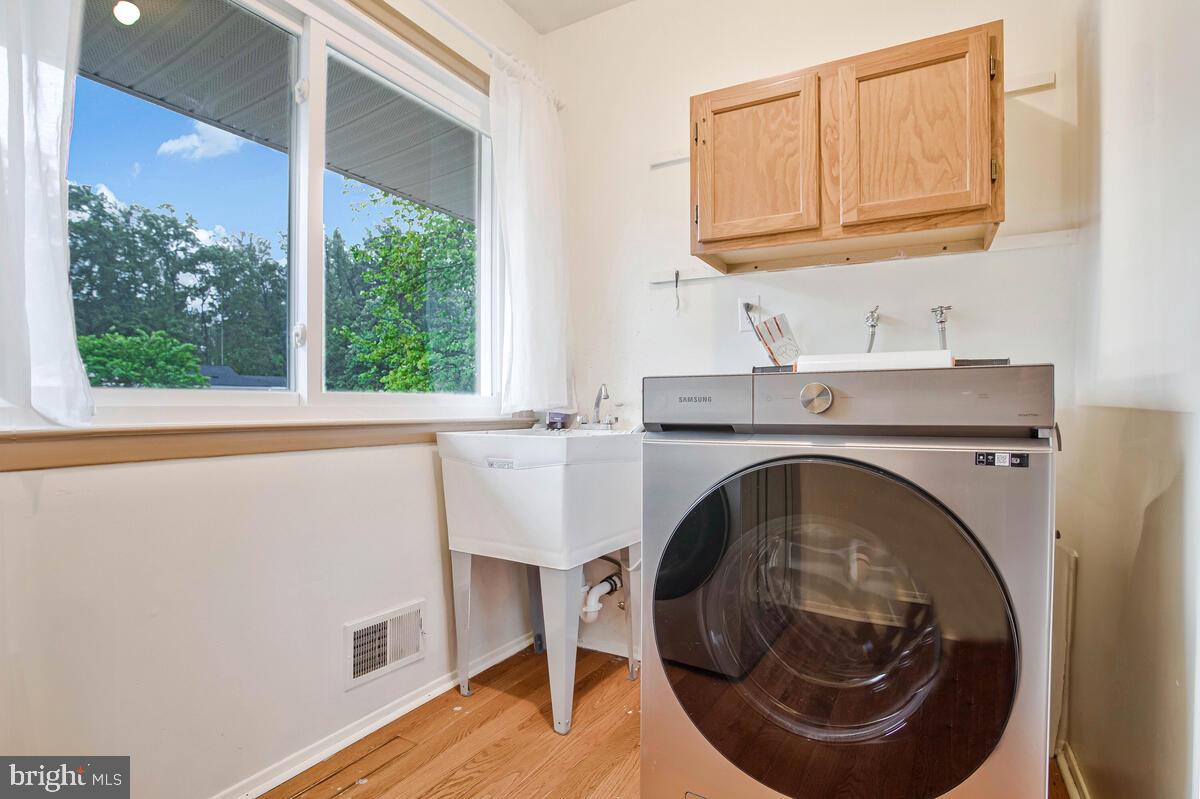 501 Deacon Brook Cir