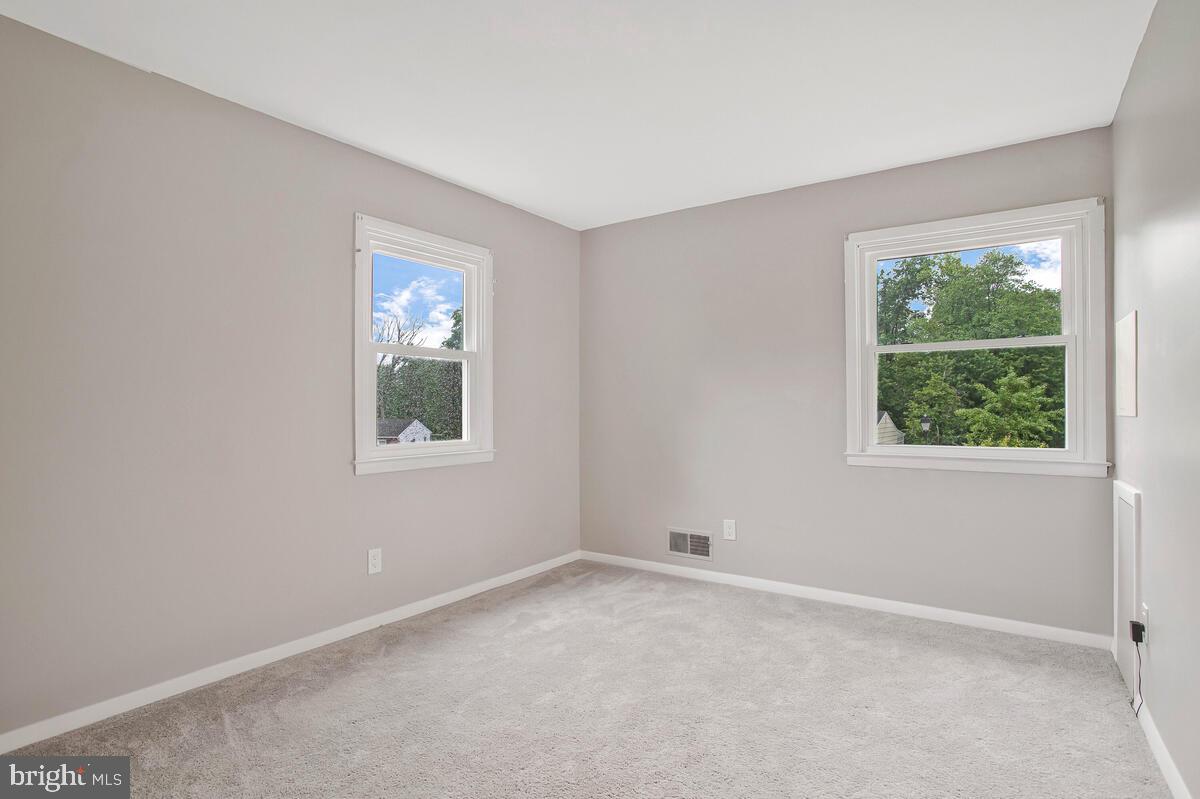 501 Deacon Brook Cir