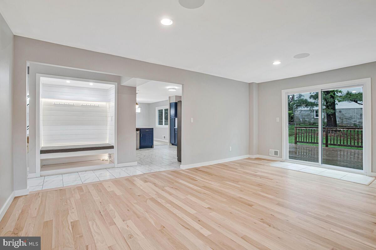 501 Deacon Brook Cir