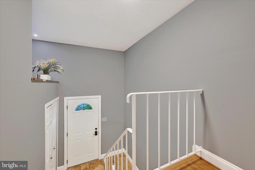 14 Wimbledon Ln