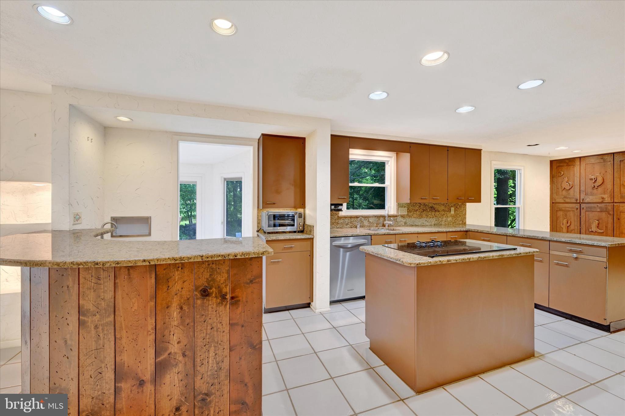 22 Woodholme Village Ct