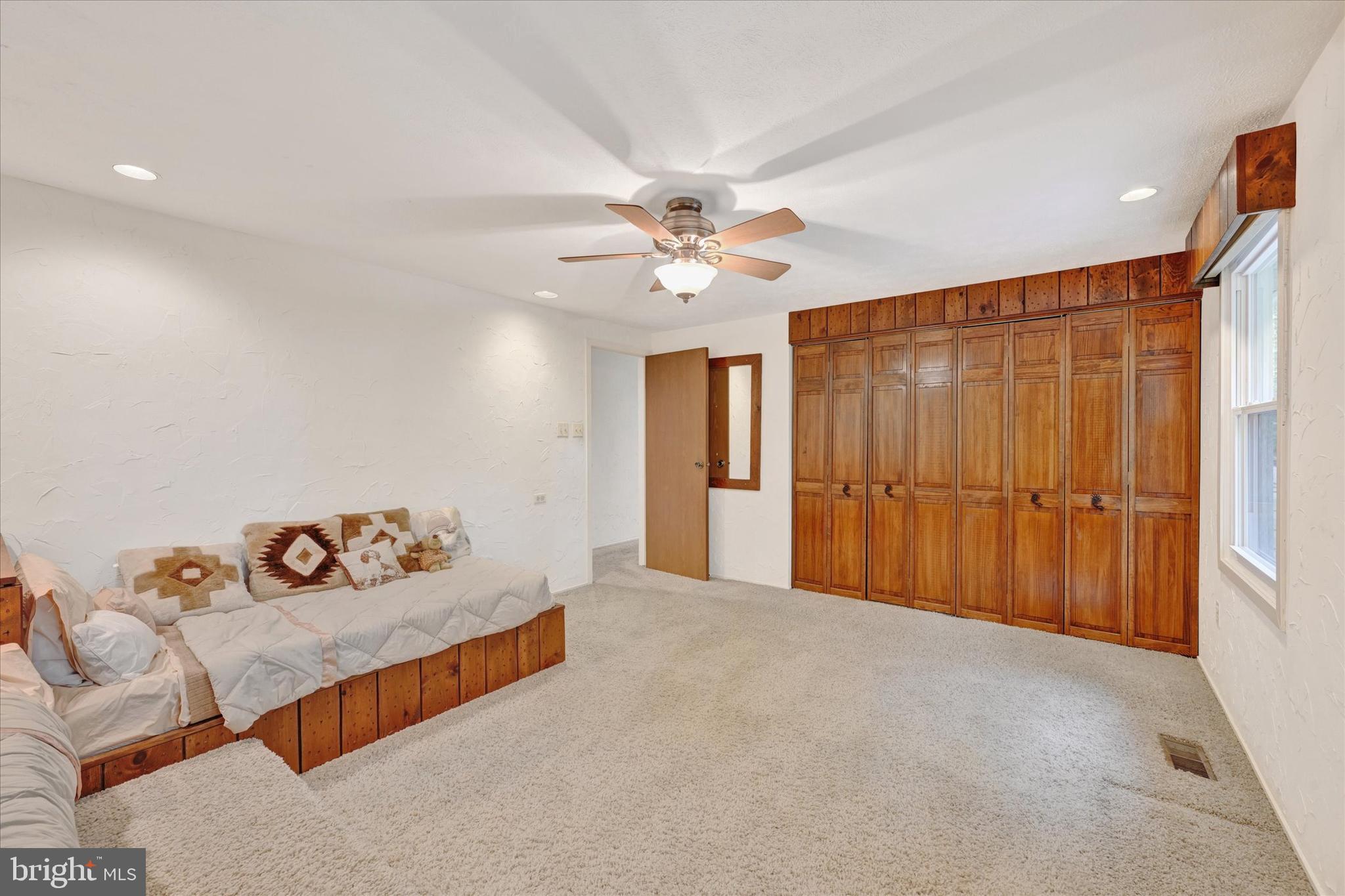 22 Woodholme Village Ct