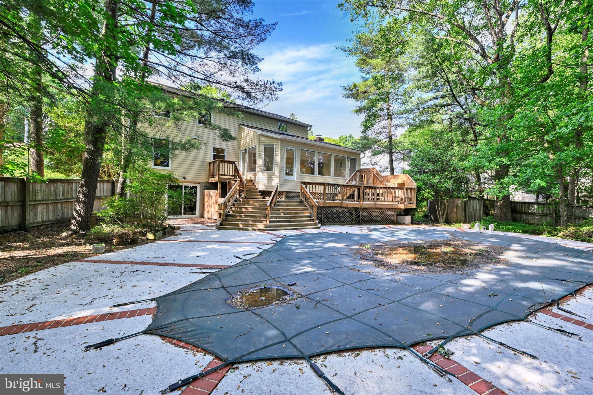 22 Woodholme Village Ct