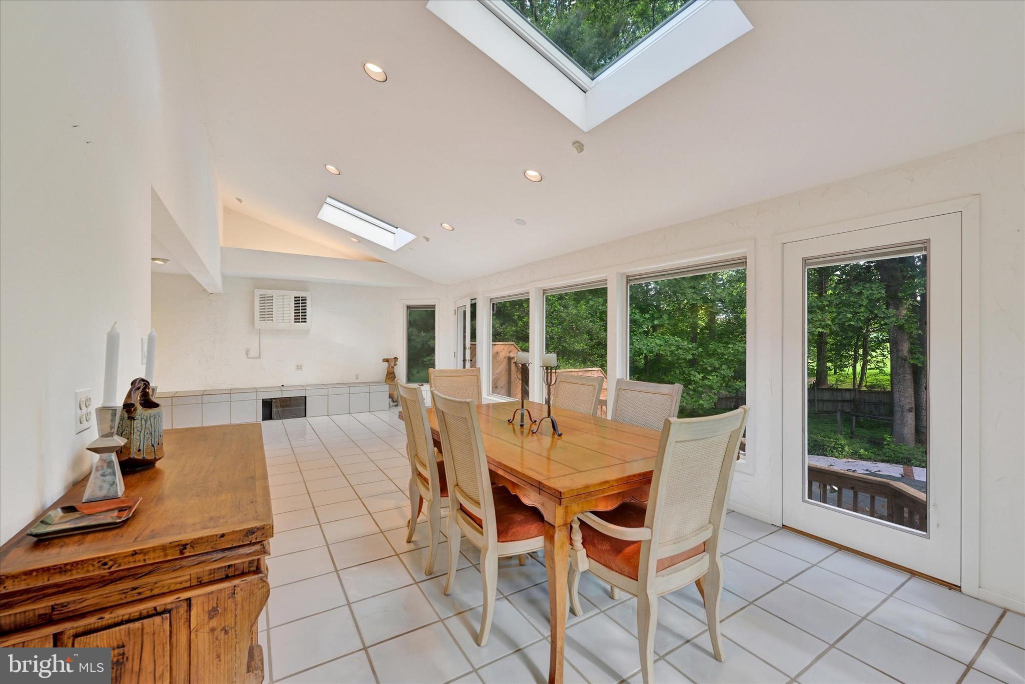 22 Woodholme Village Ct