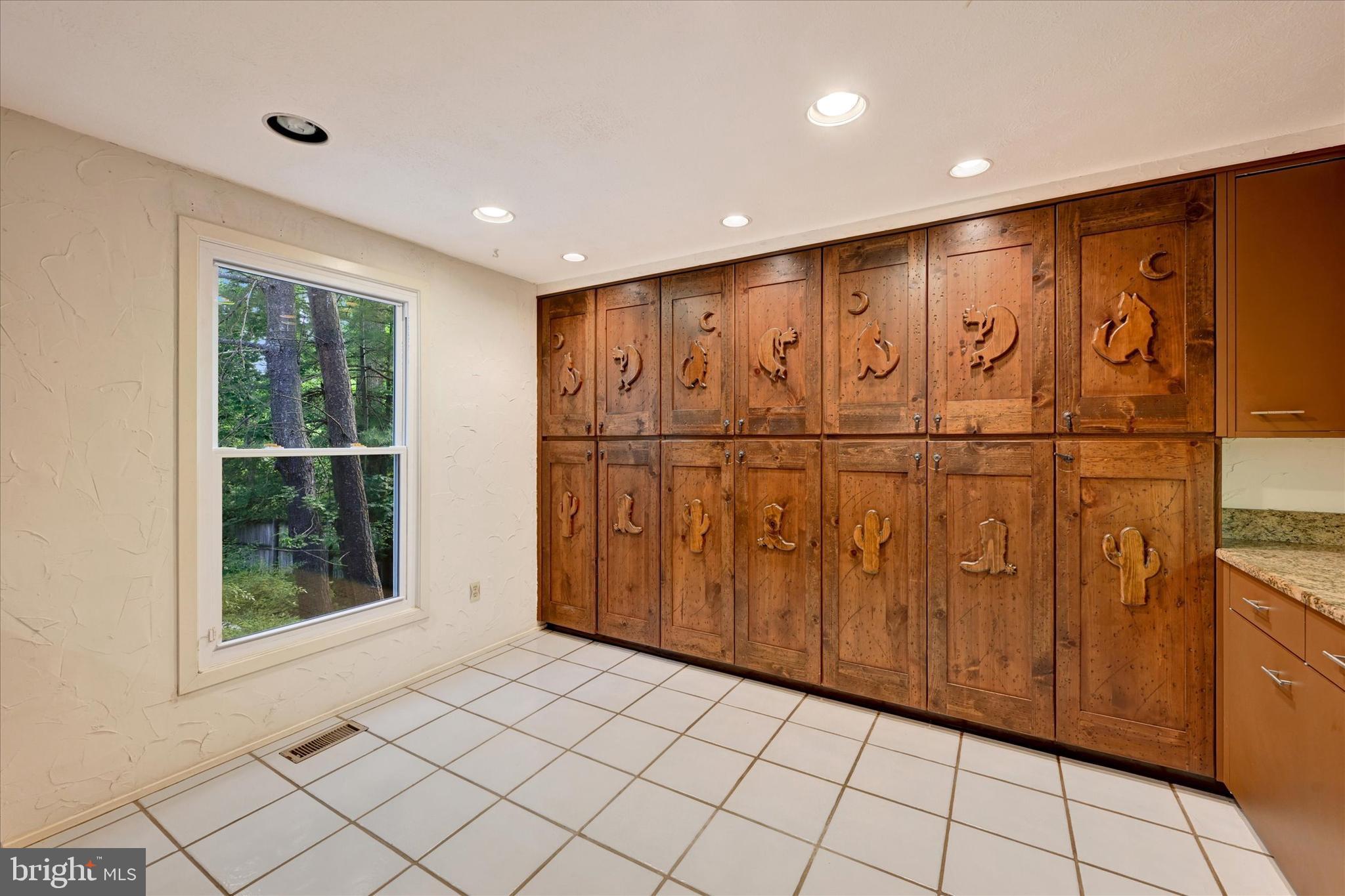 22 Woodholme Village Ct