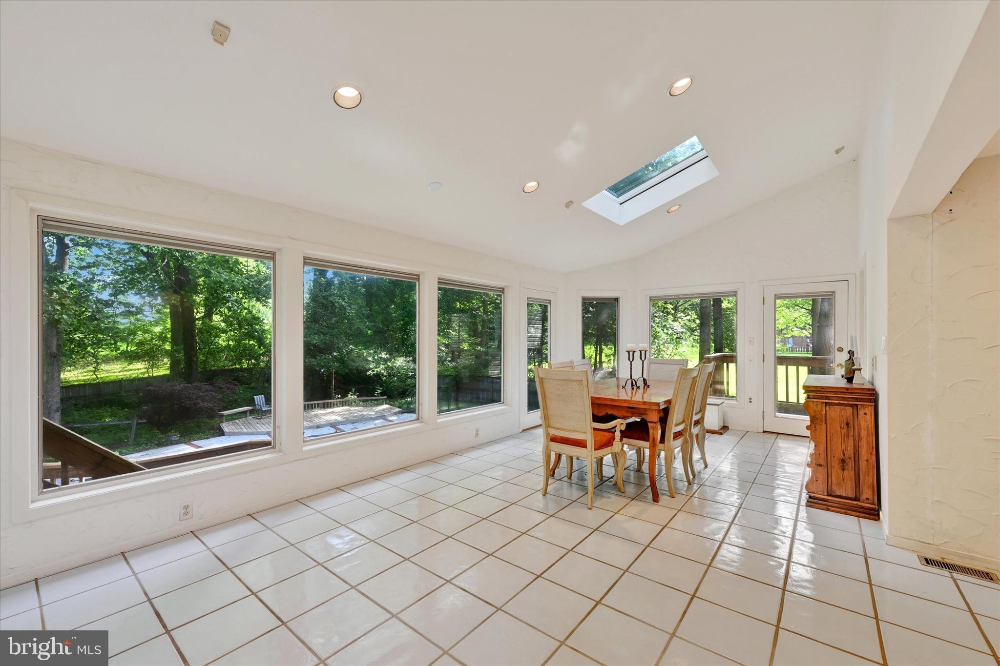 22 Woodholme Village Ct