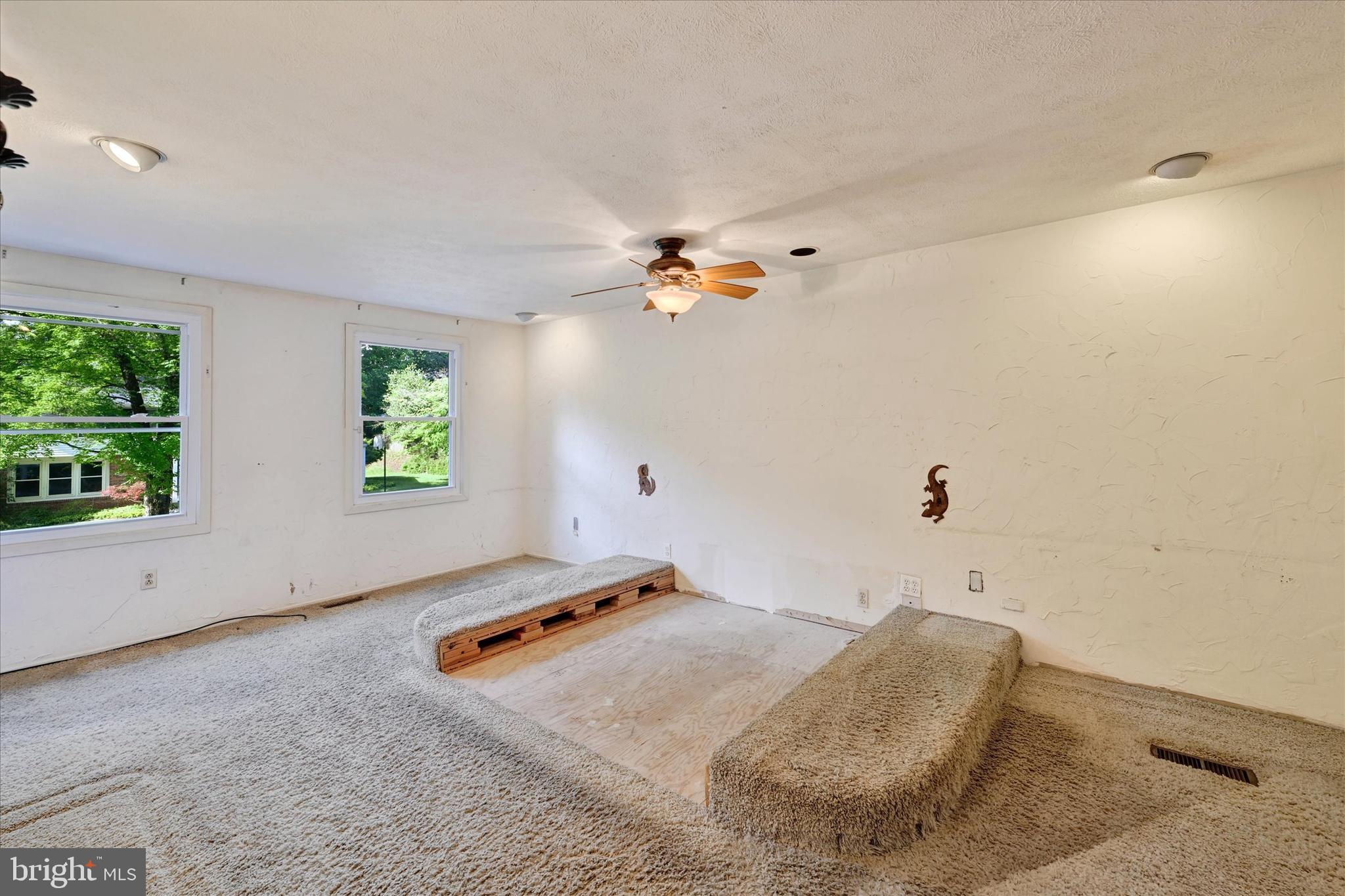 22 Woodholme Village Ct