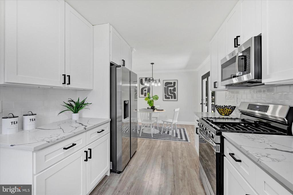 101 Chartley Dr