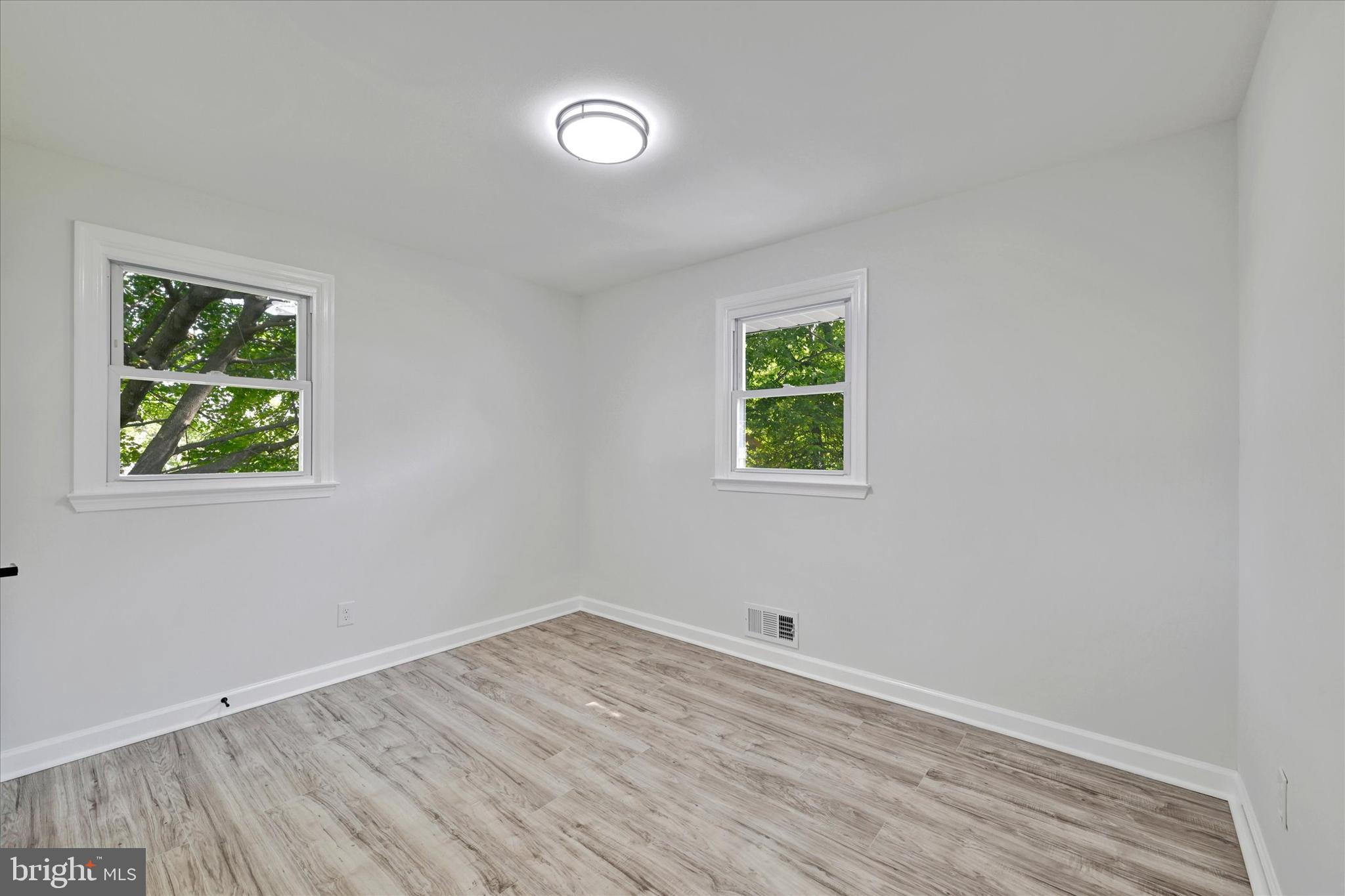 101 Chartley Dr