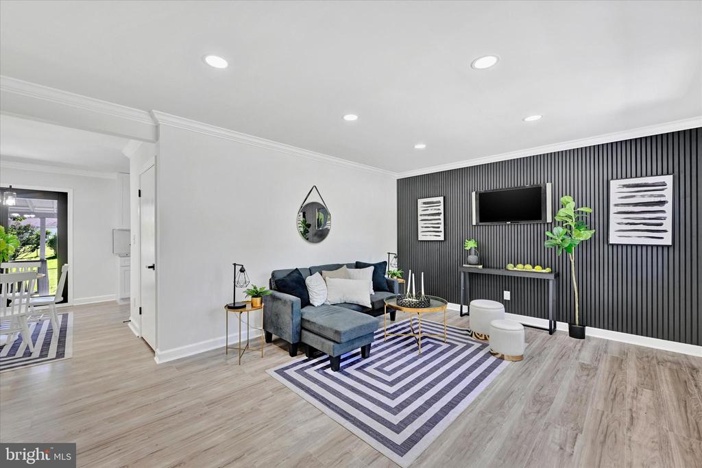 101 Chartley Dr