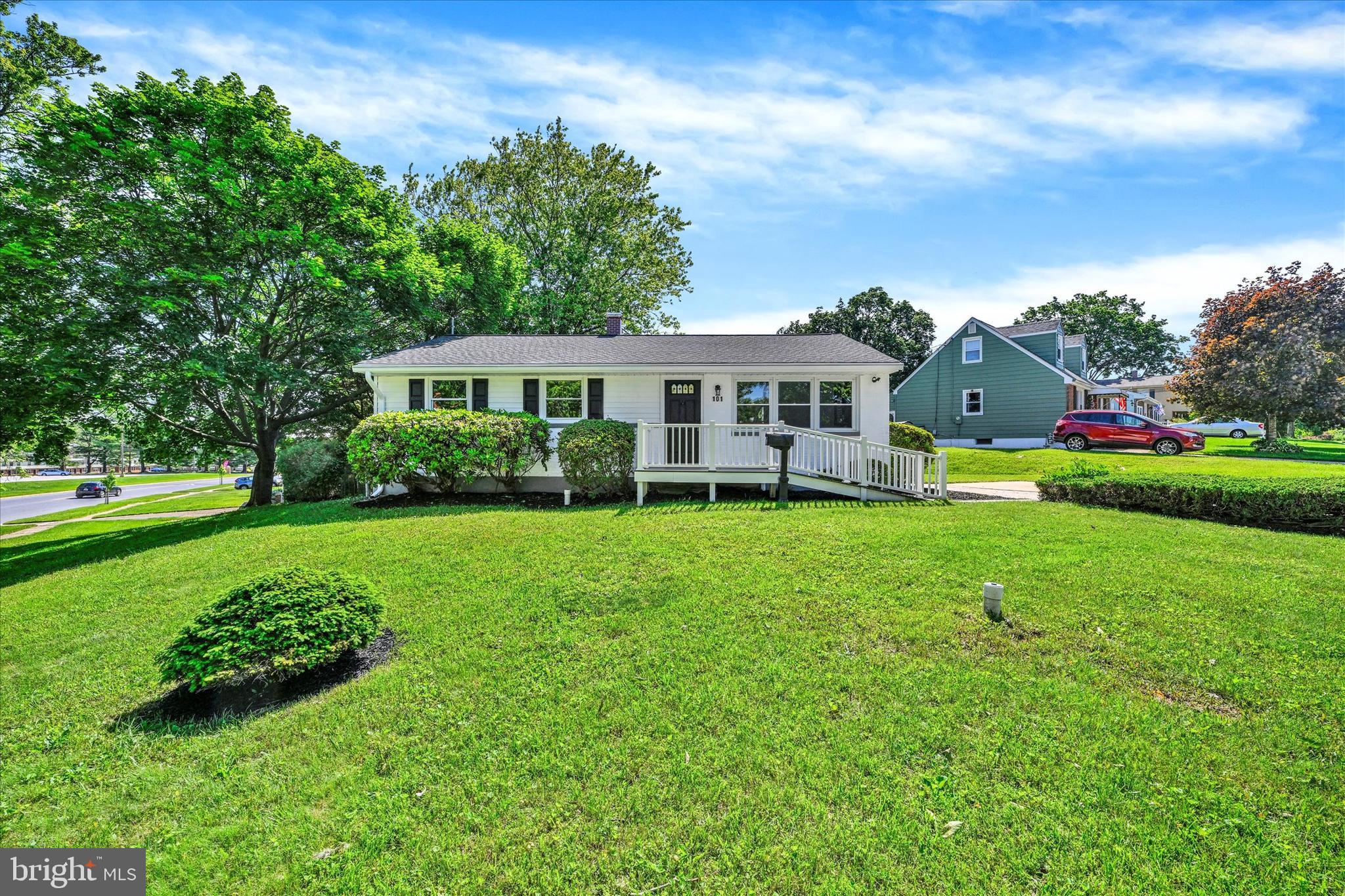 101 Chartley Dr