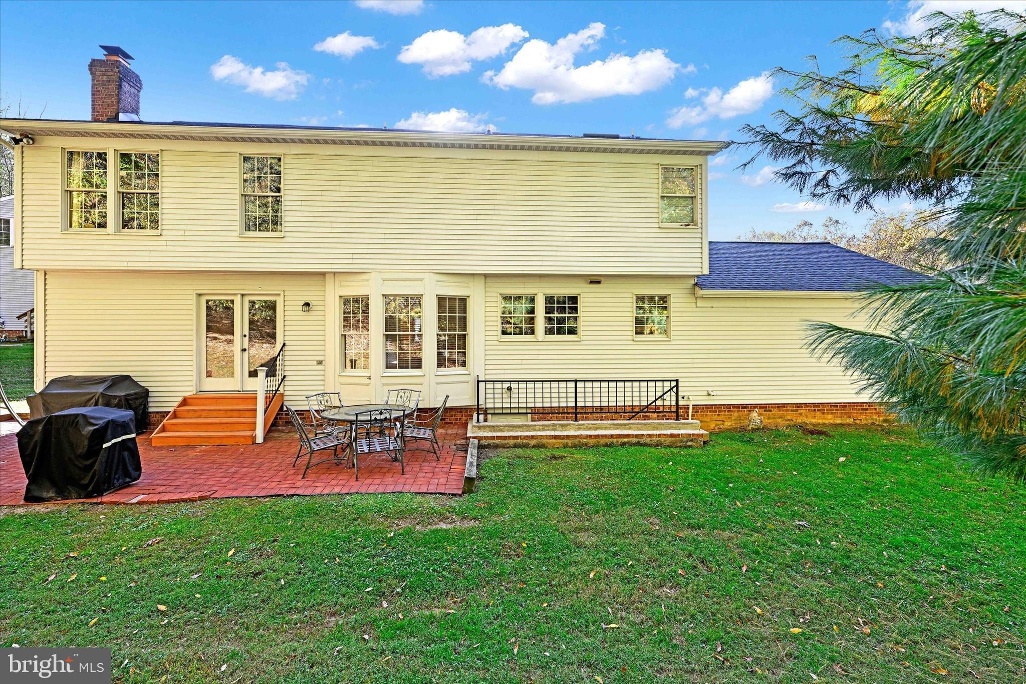 2700 Moores Valley Dr
