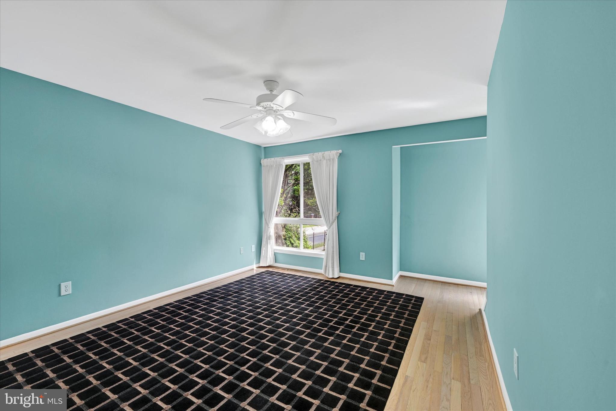 2 Lamplighter Ct #2