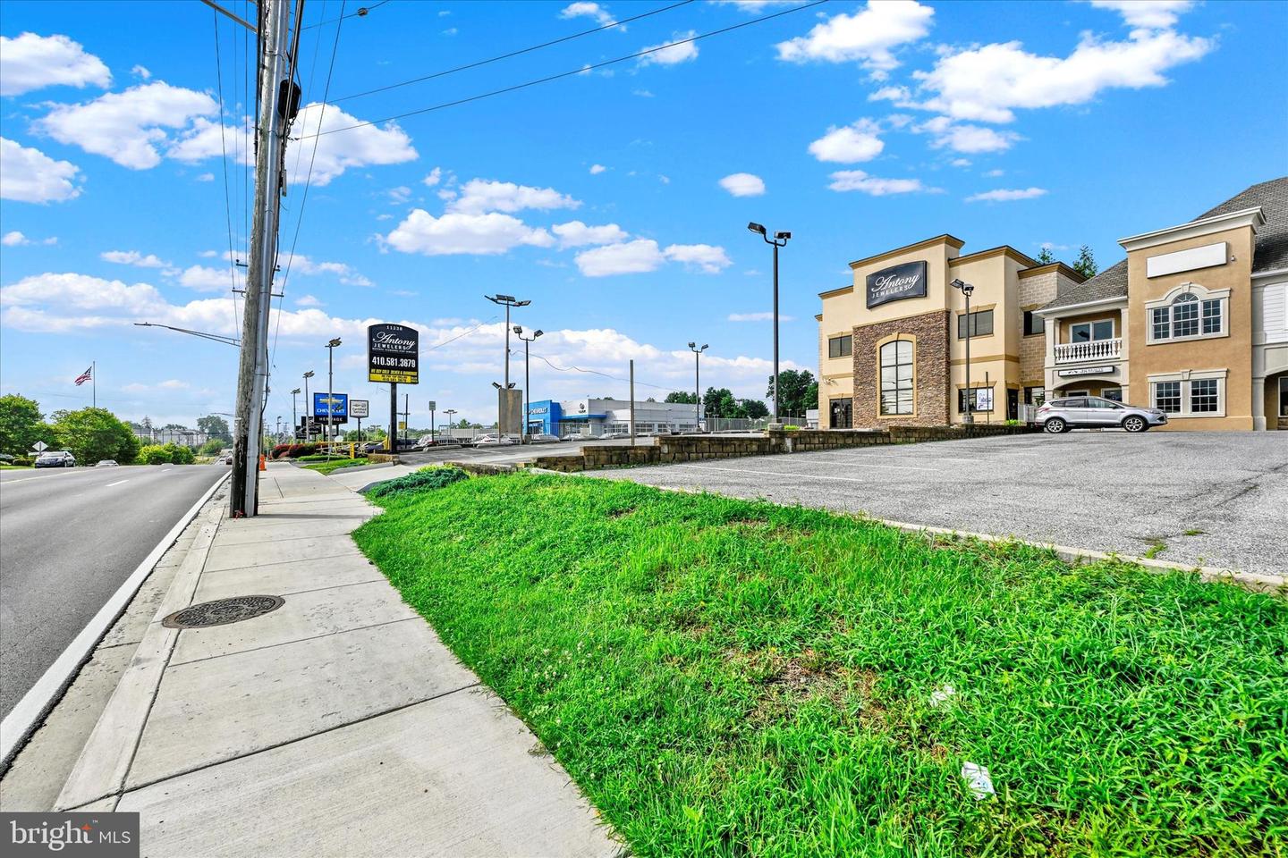11240 Reisterstown Rd