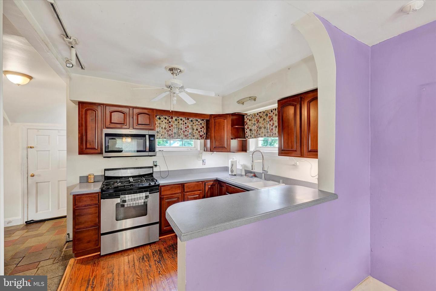 3605 Buckingham Rd