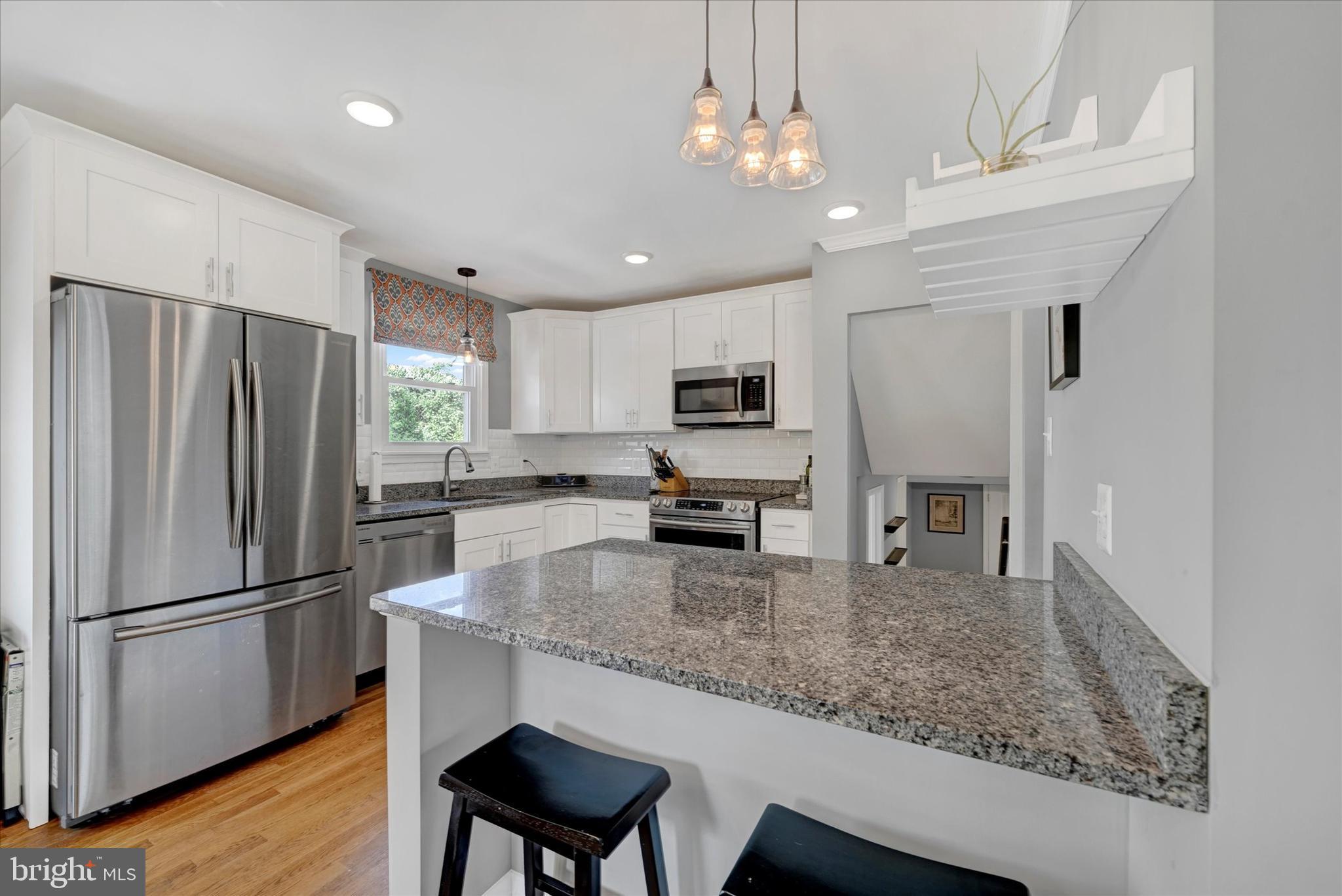 127 Ridgefield Rd