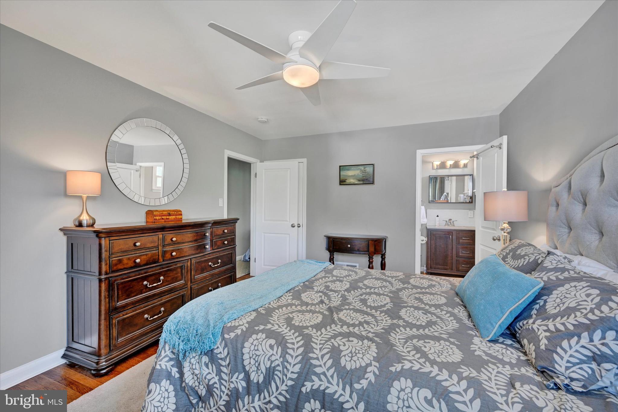 127 Ridgefield Rd