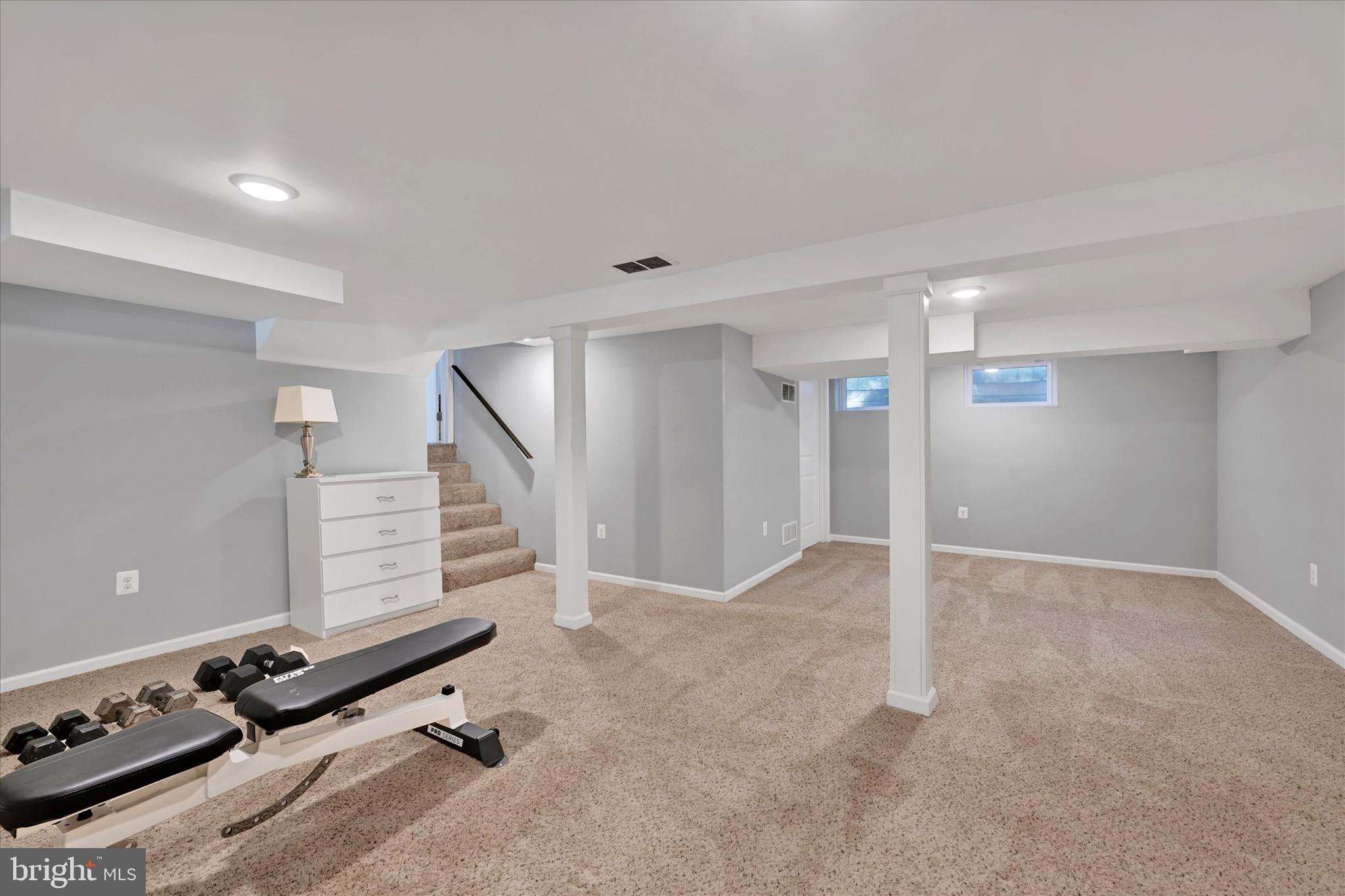 127 Ridgefield Rd