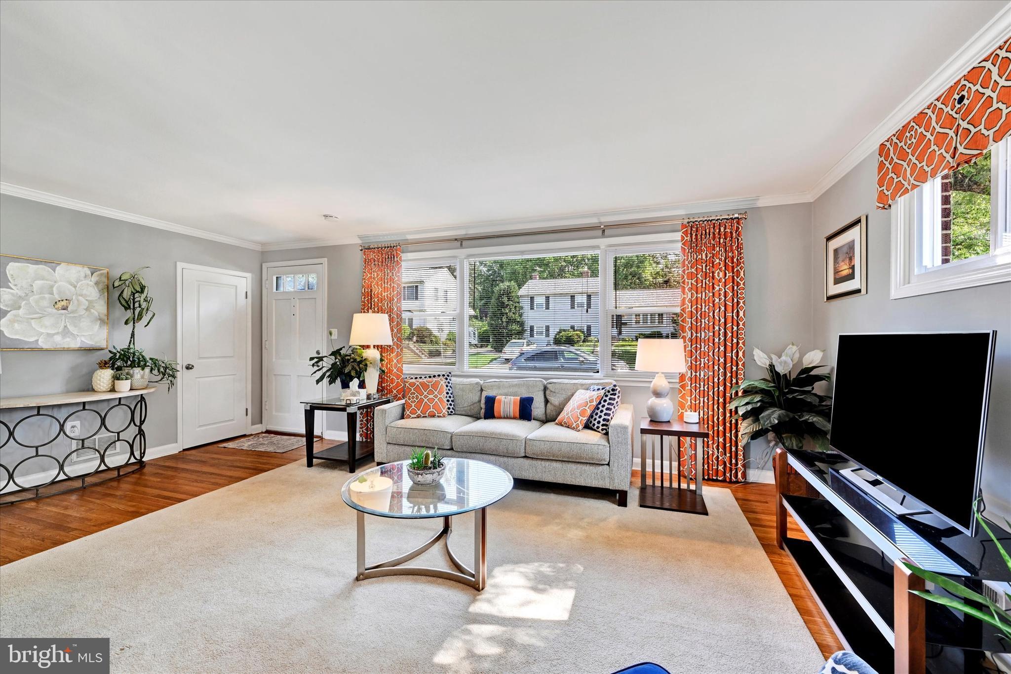 127 Ridgefield Rd