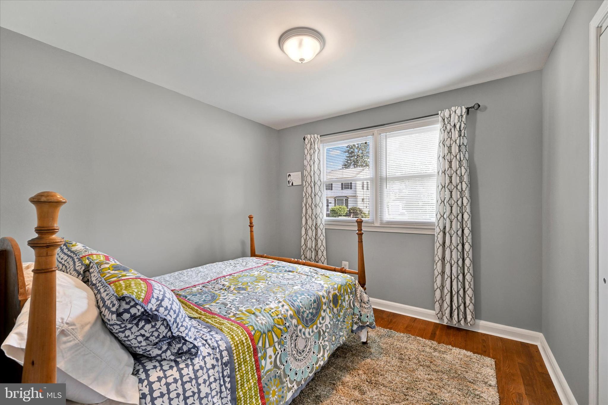127 Ridgefield Rd