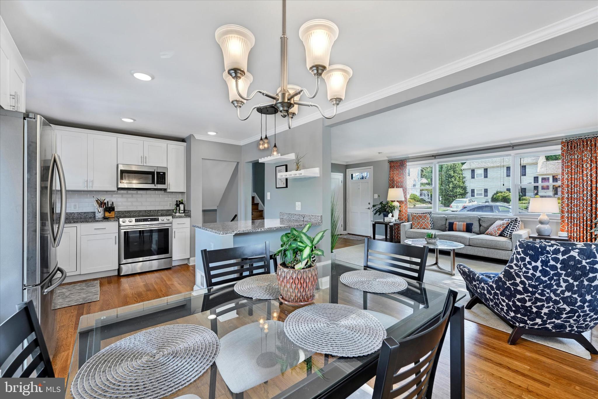 127 Ridgefield Rd