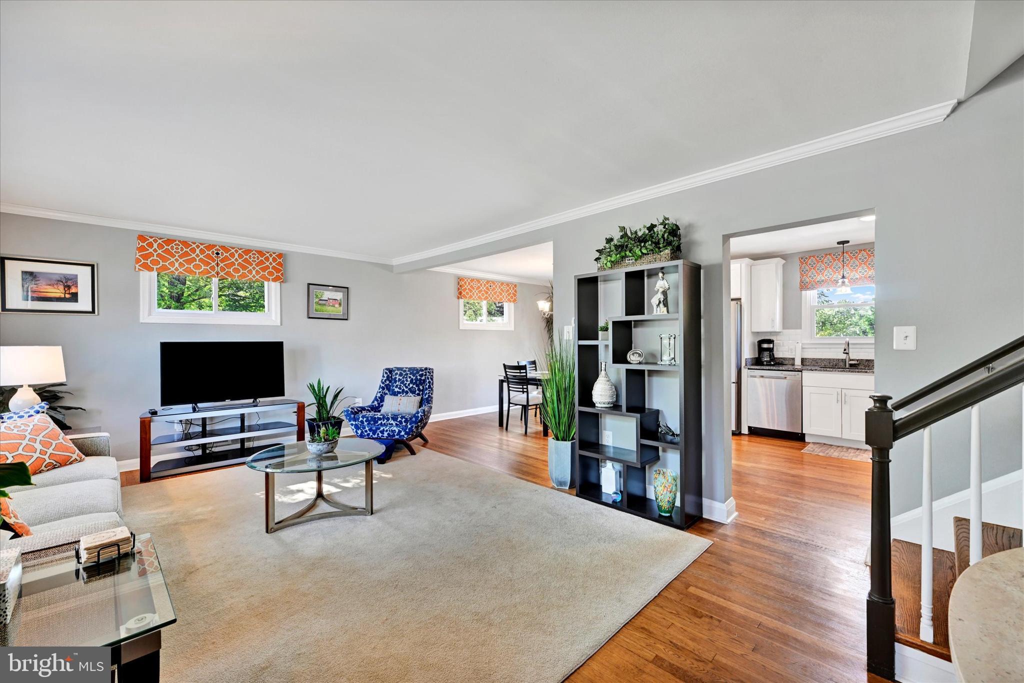 127 Ridgefield Rd