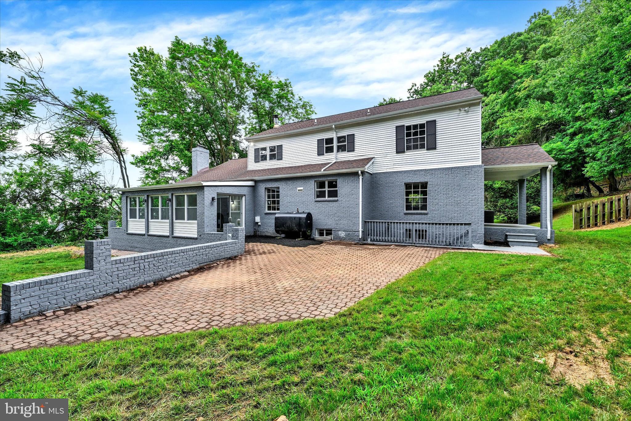 2812 NORTHWIND ROAD