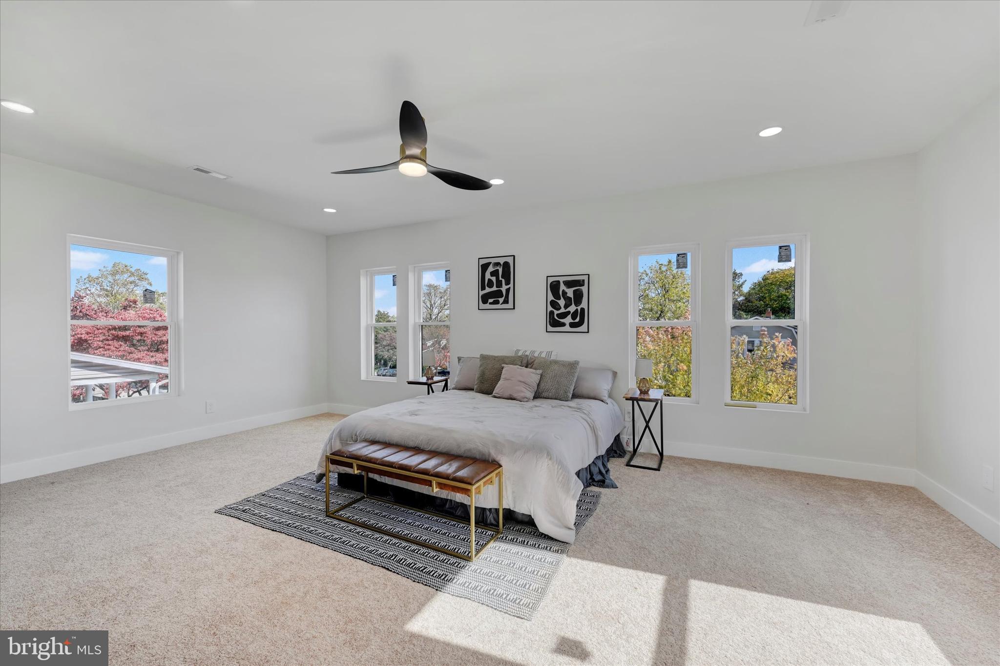 72 N PROSPECT AVENUE