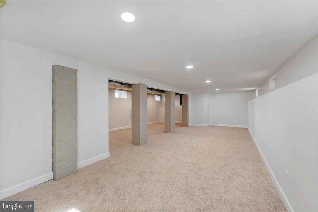 72 N PROSPECT AVENUE