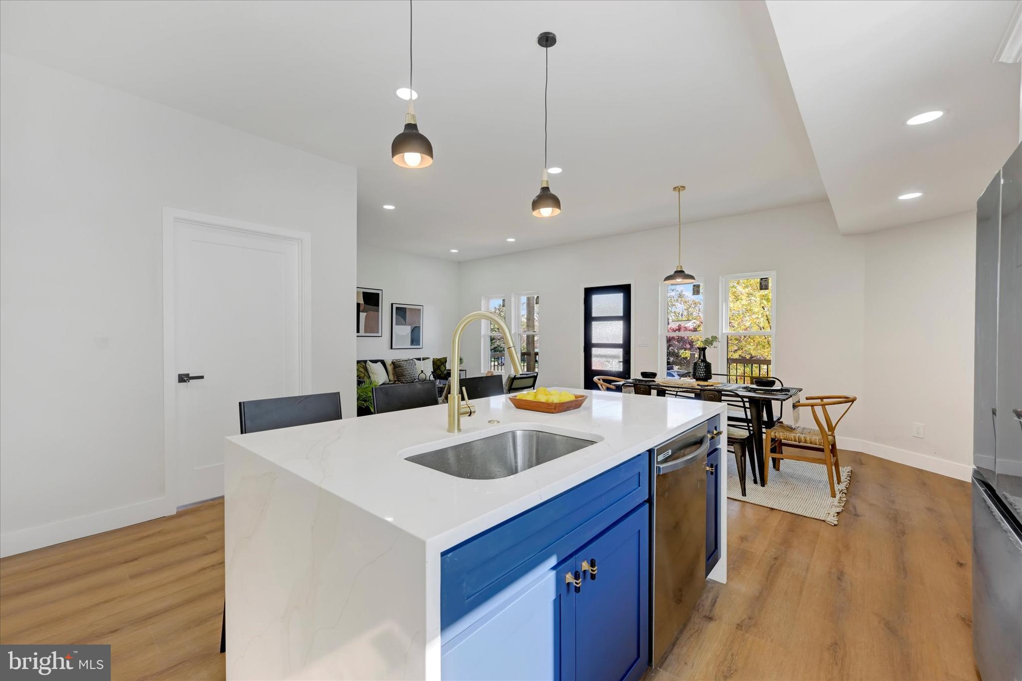 72 N PROSPECT AVENUE