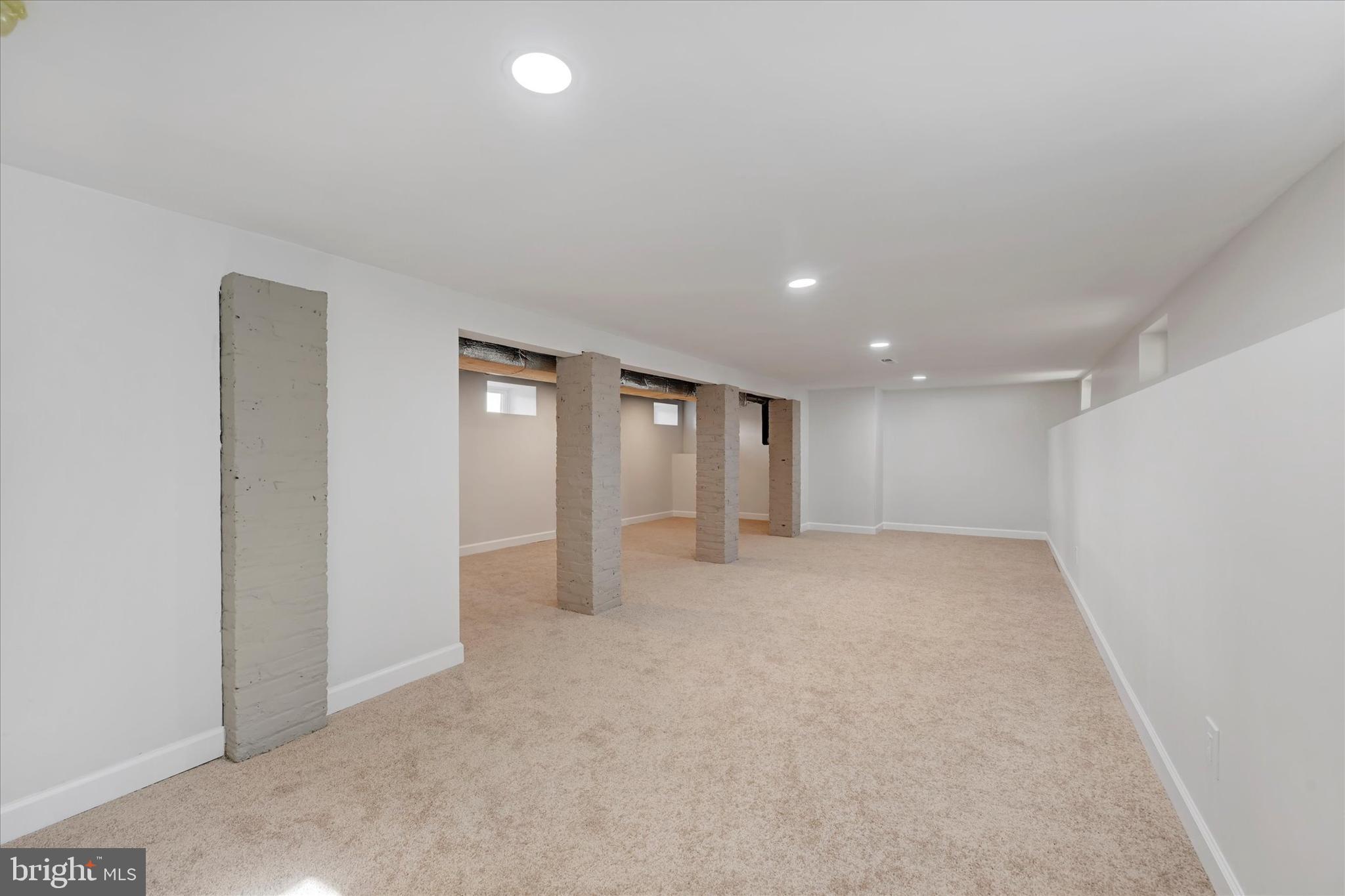 72 N PROSPECT AVENUE