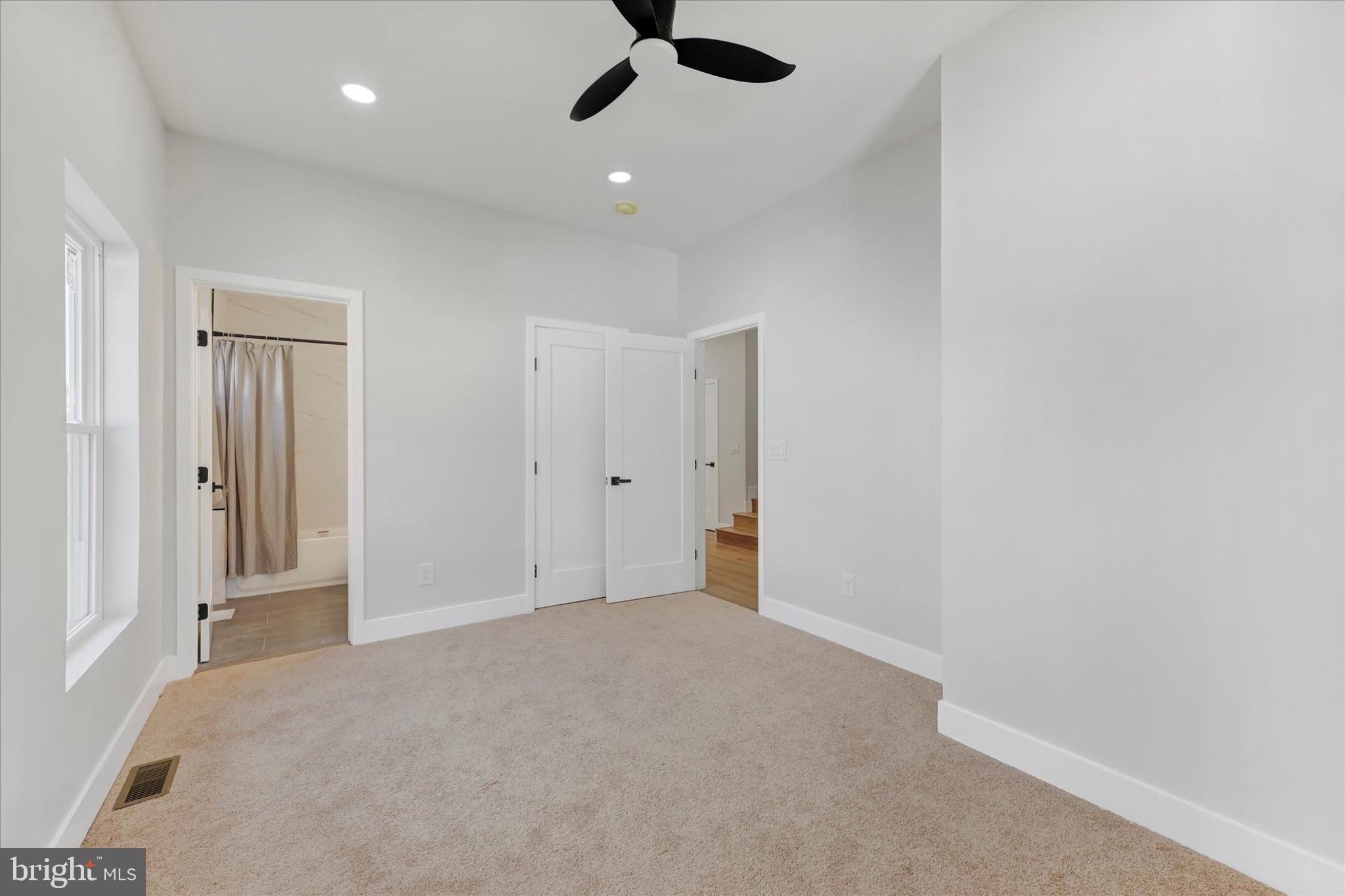 72 N PROSPECT AVENUE