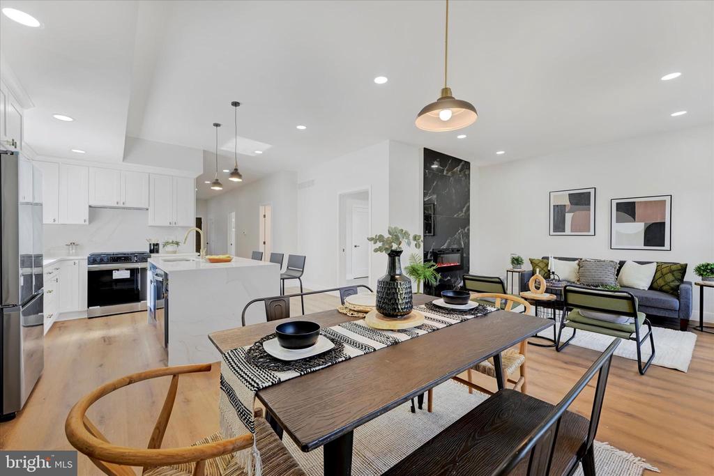 72 N PROSPECT AVENUE