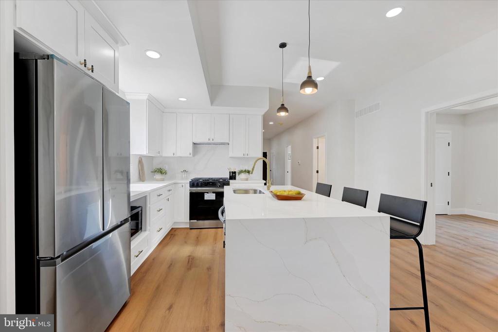 72 N PROSPECT AVENUE