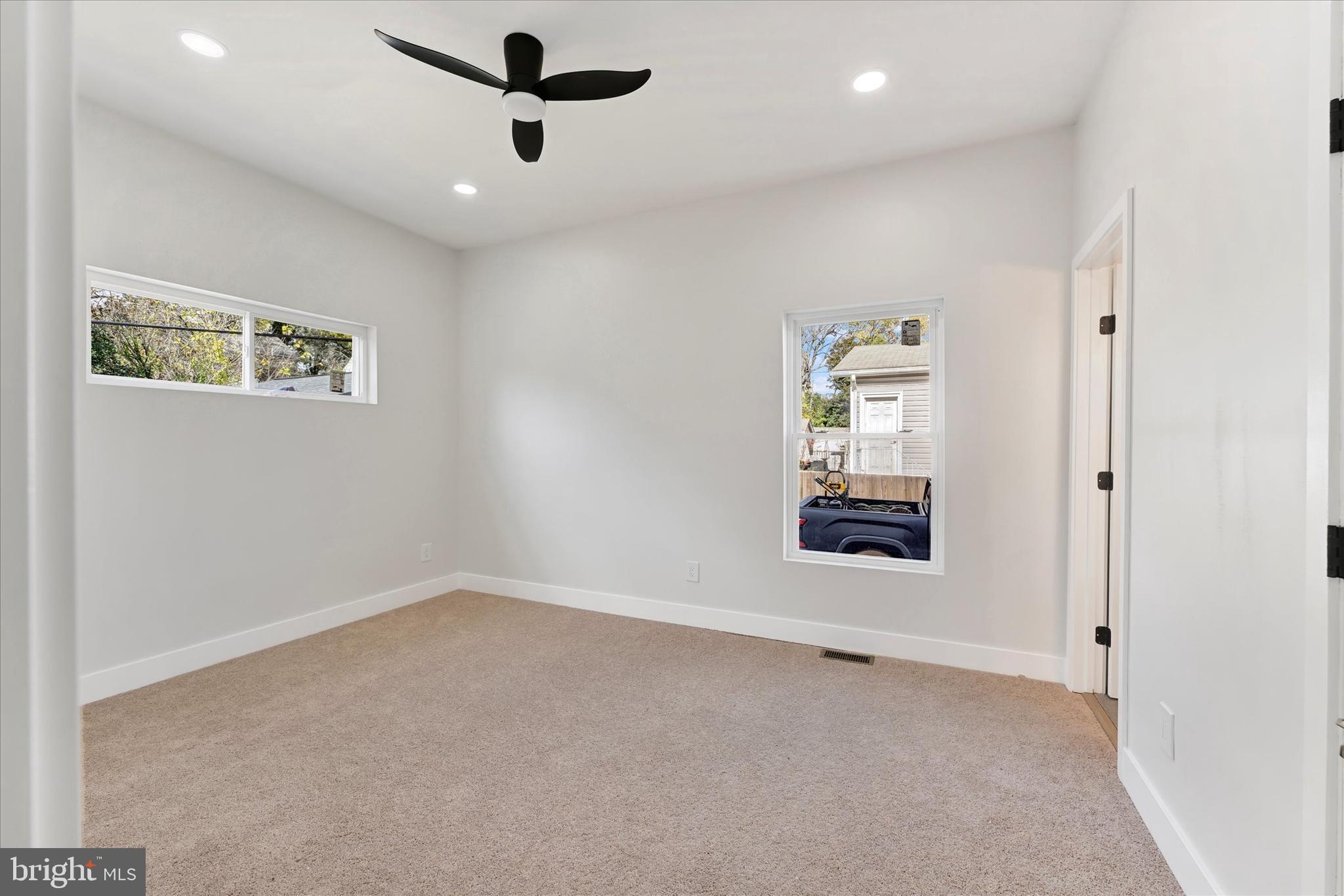 72 N PROSPECT AVENUE