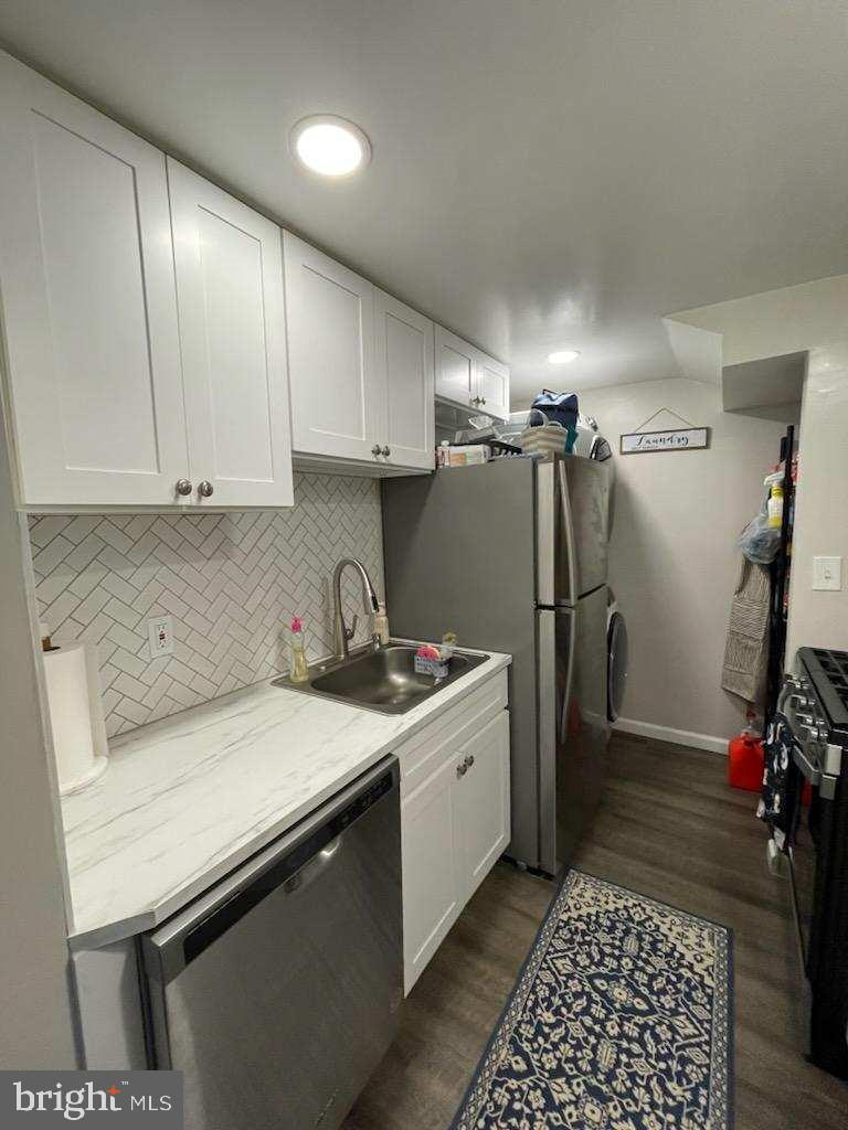 42 KING HENRY CIRCLE 42