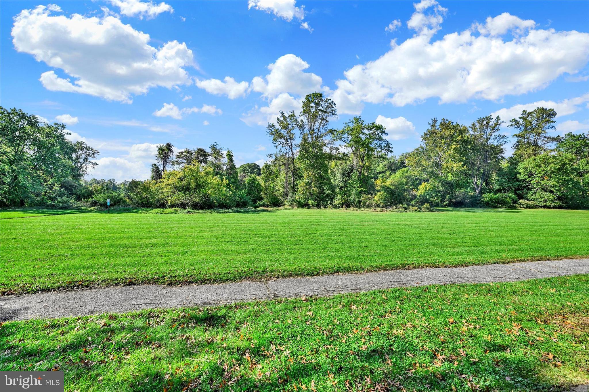 42 KING HENRY CIRCLE 42