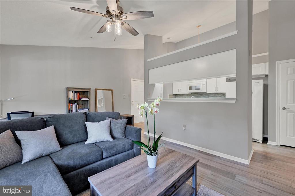 3137 KATEWOOD COURT 3