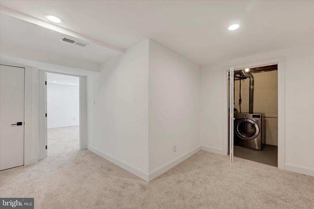 5601 SELFORD ROAD