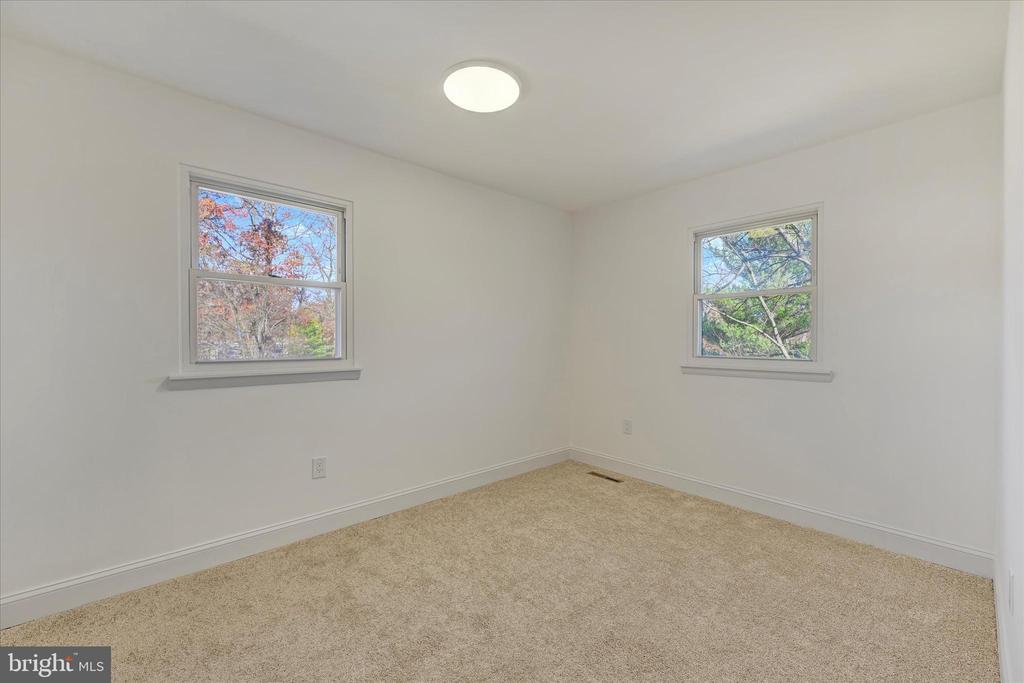 5601 SELFORD ROAD