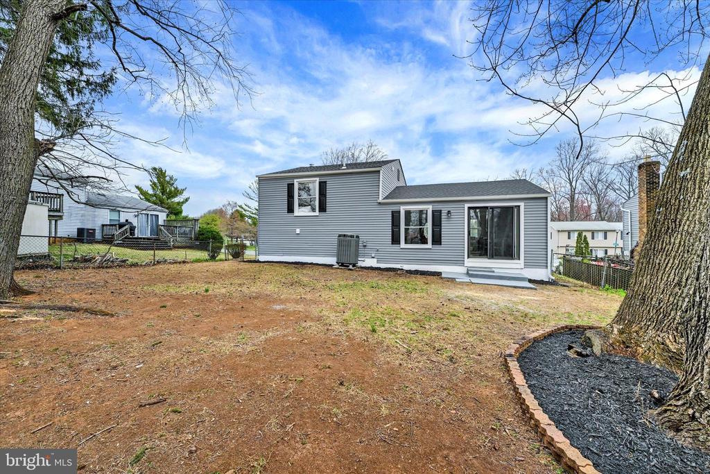 4348 DANLOU DRIVE