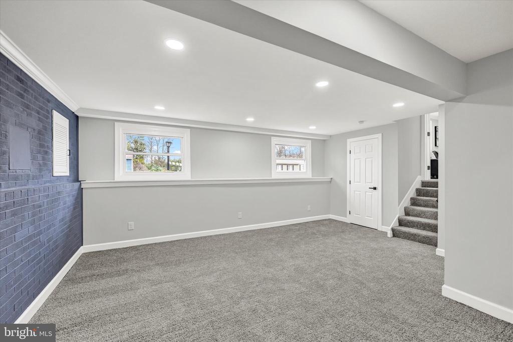 4348 DANLOU DRIVE