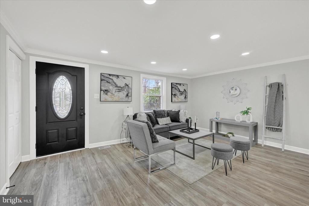 4348 DANLOU DRIVE