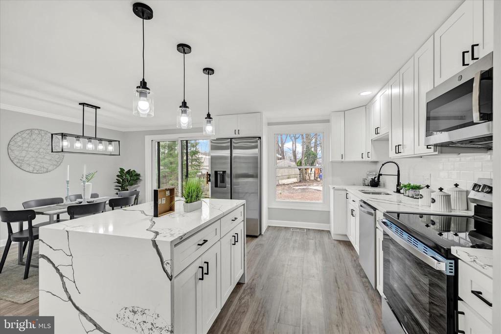 4348 DANLOU DRIVE