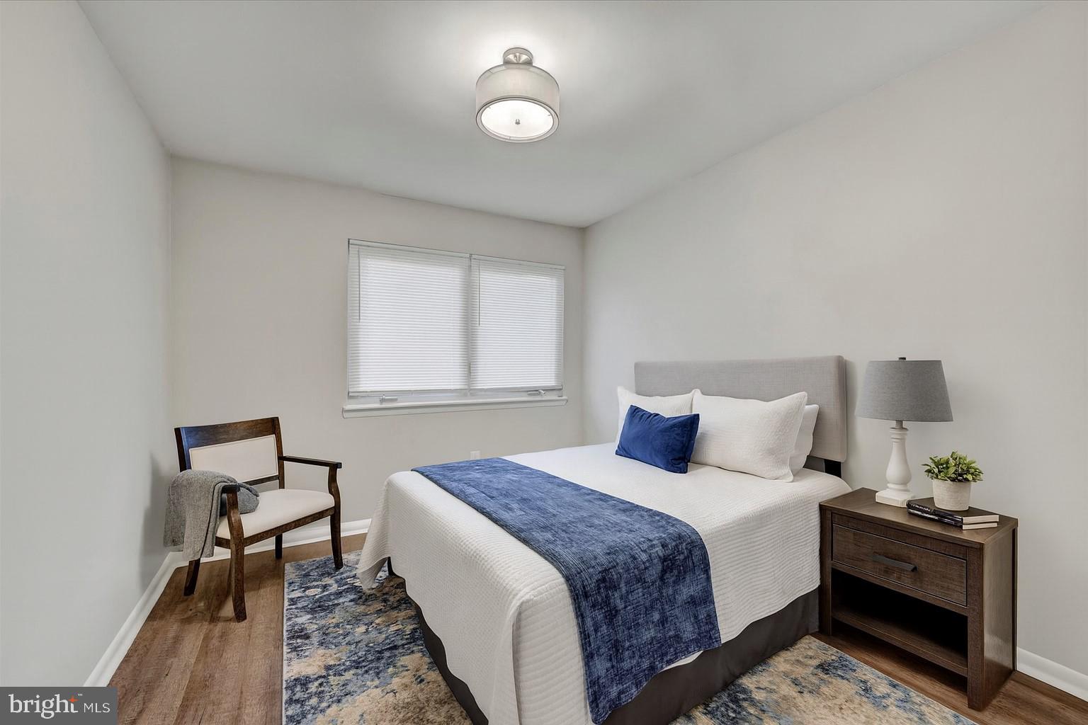 42 KING HENRY CIRCLE 42