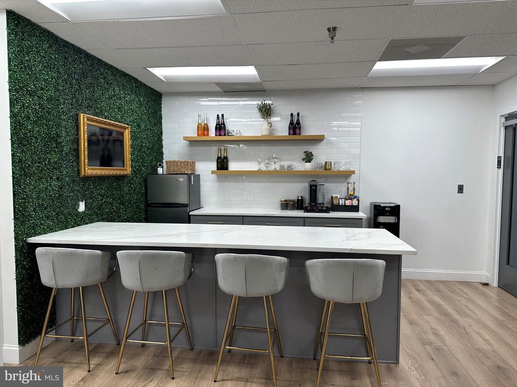 2219 YORK ROAD 304