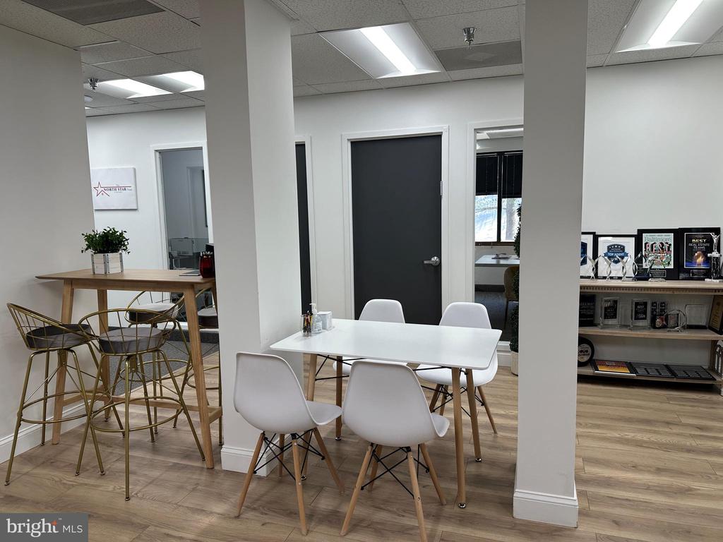 2219 YORK ROAD 304