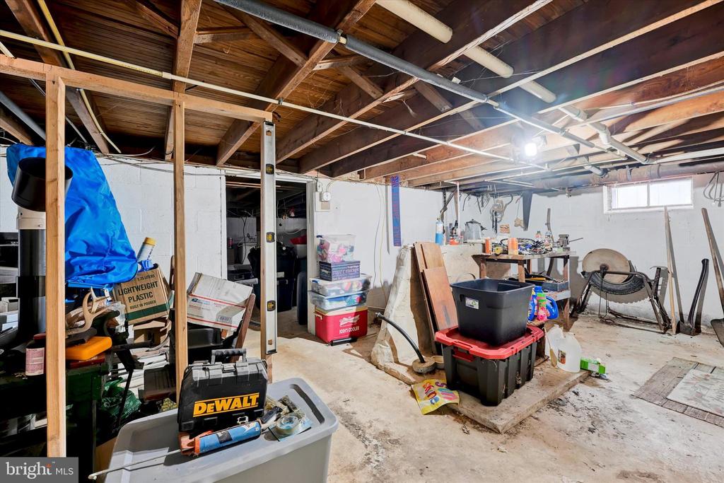 1726 BROOKS ROAD