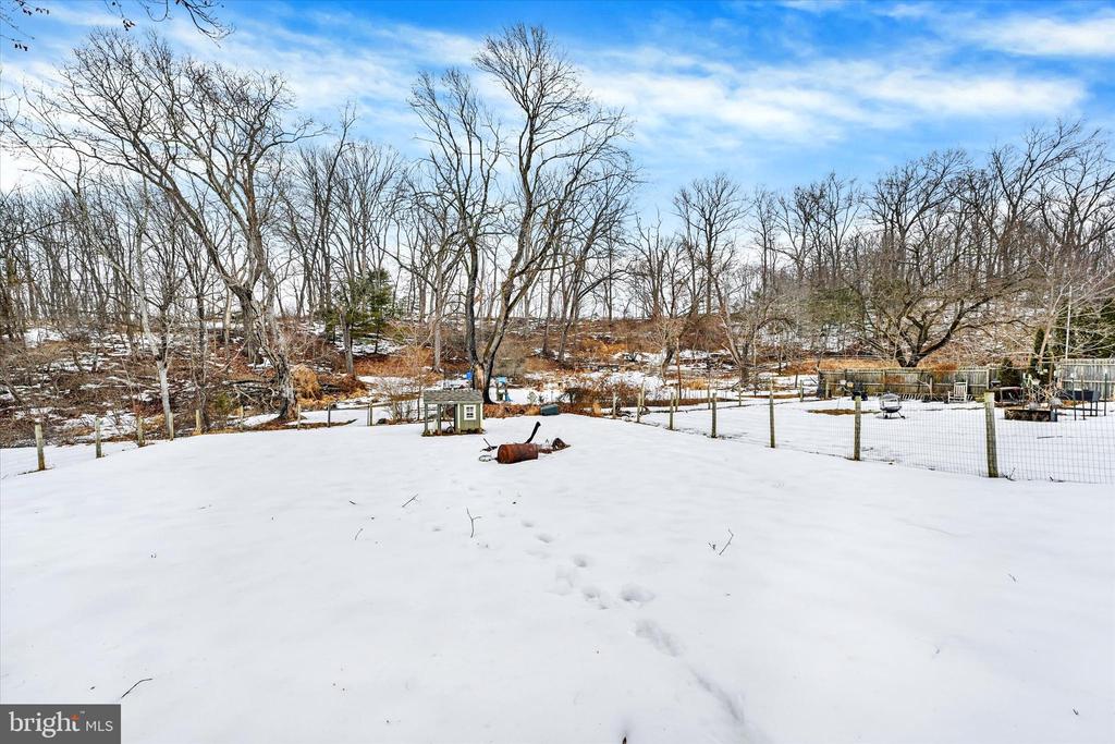 1726 BROOKS ROAD