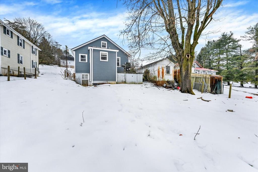 1726 BROOKS ROAD